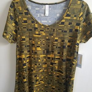 XS lularoe classic tee